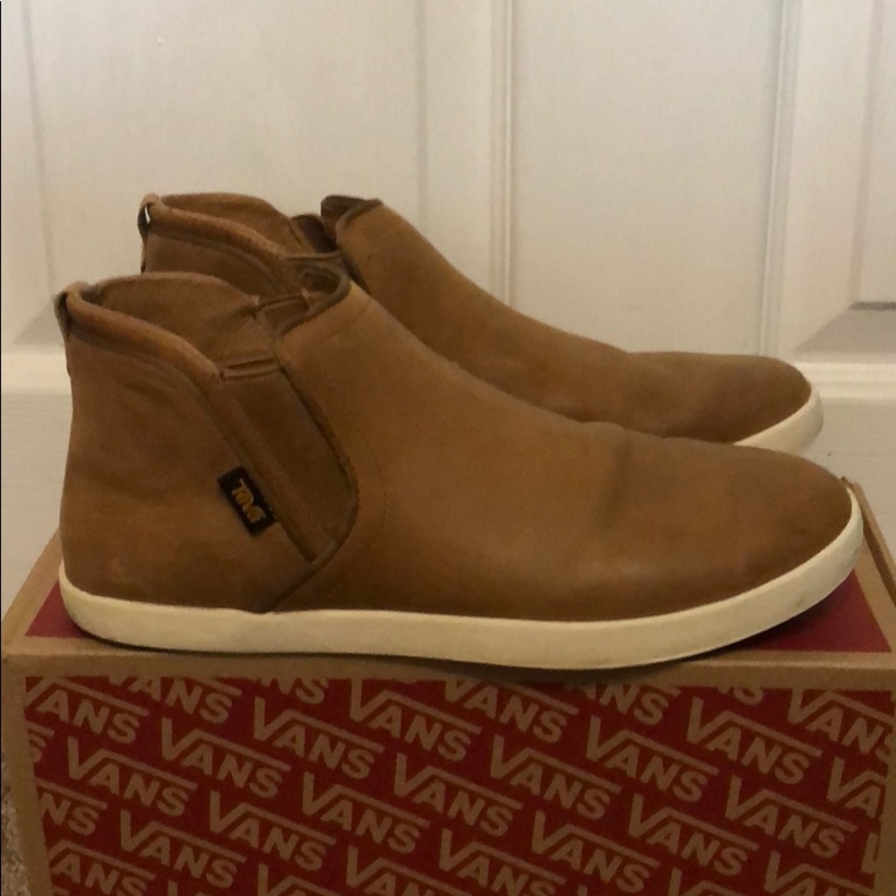 Teva Willow Chelsea Shoe